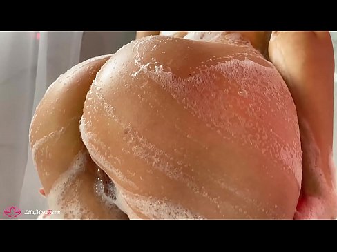 ❤️ Morena masturba o coño cun vibrador ata un orgasmo intenso na ducha Porno casero na pornografía gl.bencoineth.top ❤