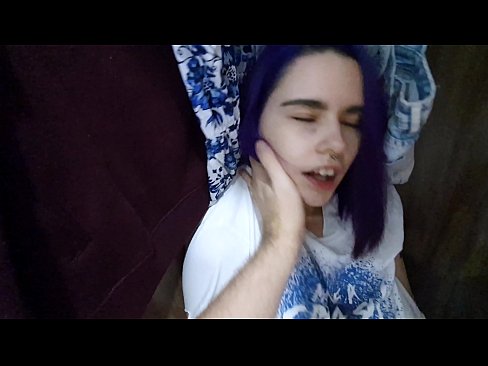 ❤️ Atopo a miña irmá no armario e axudouna a correrse Porno casero na pornografía gl.bencoineth.top ❤